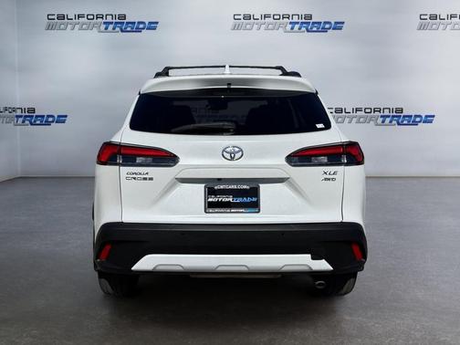 2023 Toyota Corolla Cross XLE