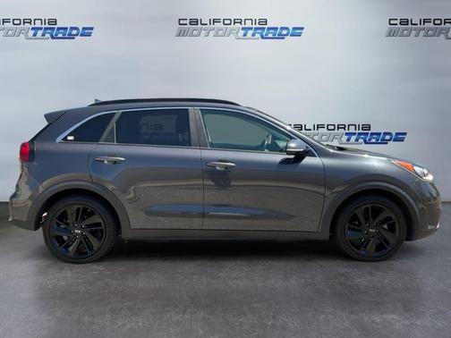 Platinum Graphite 2019 Kia Niro s Touring