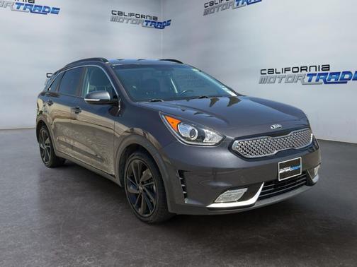 Platinum Graphite 2019 Kia Niro s Touring