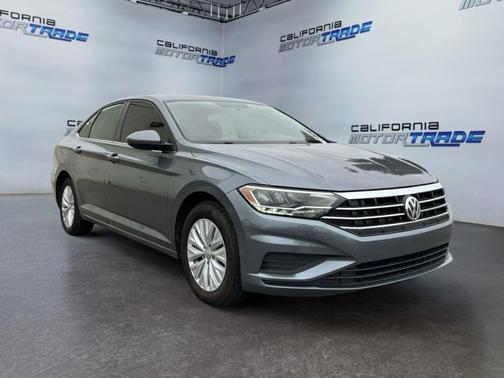 Platinum Gray Metallic 2021 Volkswagen Jetta 1.4T S