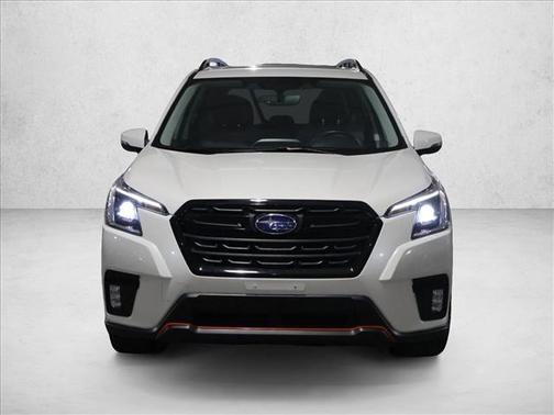 Crystal White Pearl 2024 Subaru Forester Sport