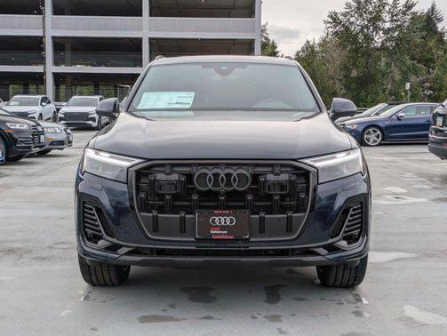 2025 Audi Q7 55 Premium Plus