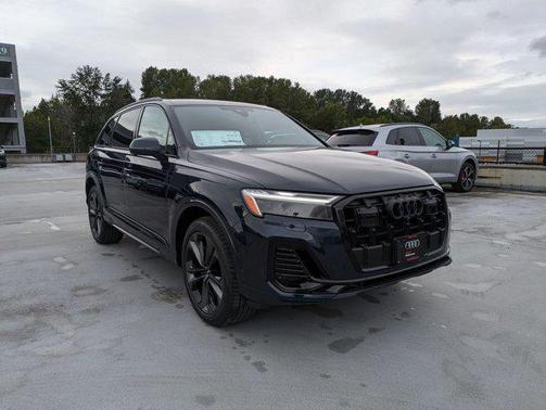 2025 Audi Q7 55 Premium Plus