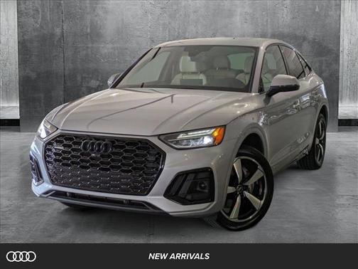 2022 Audi Q5 45 S line Premium Plus