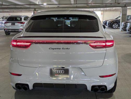 2022 Porsche Cayenne Turbo