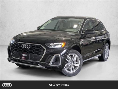 Mythos Black Metallic 2023 Audi Q5 45 S line Premium