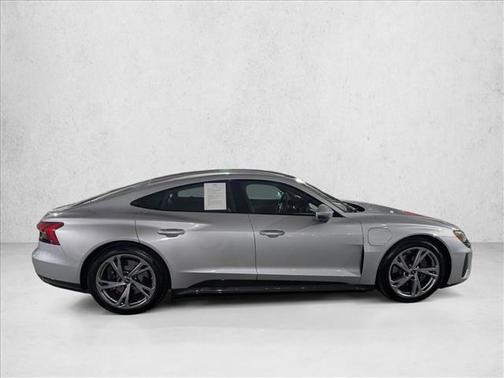 2022 Audi e-tron GT Premium Plus