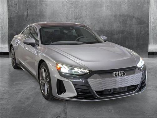 2022 Audi e-tron GT Premium Plus