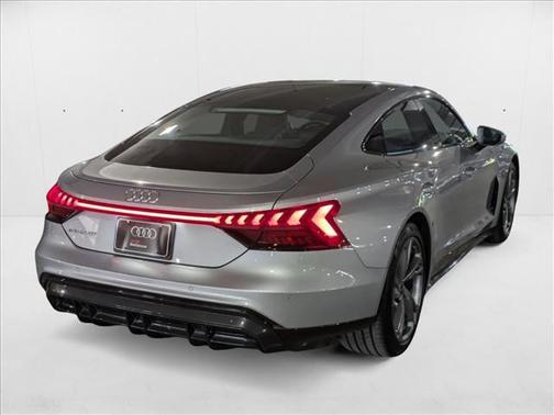2022 Audi e-tron GT Premium Plus