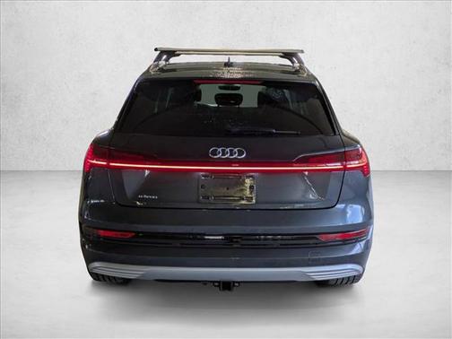 2019 Audi e-tron Premium Plus
