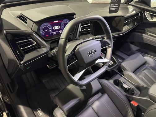 2025 Audi Q4 e-tron Sportback Premium 55 quattro