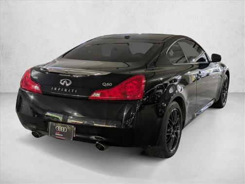 2014 INFINITI Q60 Base