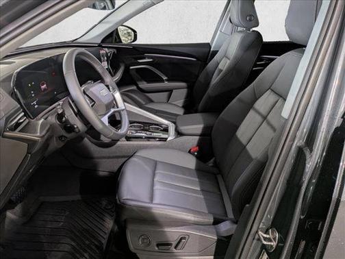 2025 Audi Q5 Premium