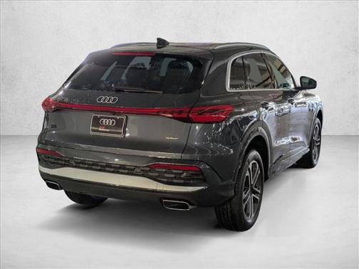 2025 Audi Q5 Premium