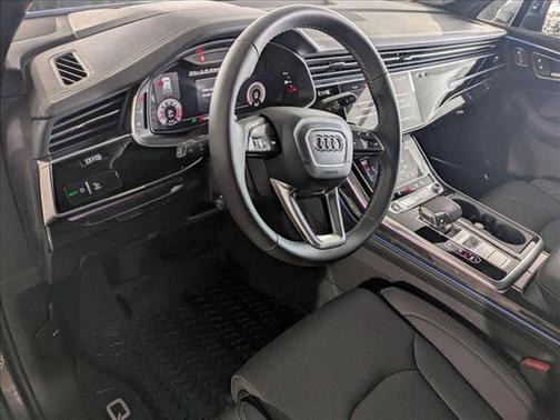 2025 Audi Q7 55 Prestige