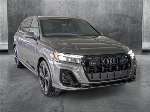 2025 Audi Q7 55 Prestige