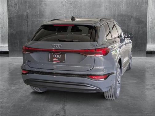 2025 Audi Q6 e-tron Premium quattro
