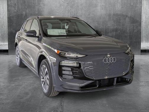 2025 Audi Q6 e-tron Premium quattro