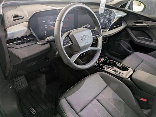 2025 Audi Q6 e-tron Premium quattro