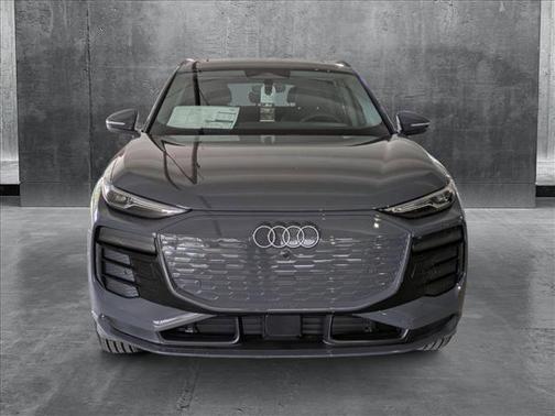 2025 Audi Q6 e-tron Premium quattro