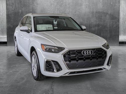 2025 Audi Q5 55 S line Premium Plus