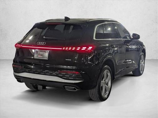 2025 Audi Q5 Premium Plus