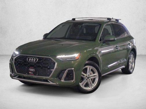 District Green Metallic 2021 Audi Q5 Prestige 55 TFSI e quattro S tronic
