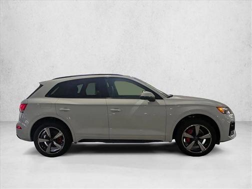 2024 Audi Q5 45 S line Premium Plus