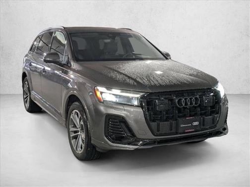 2025 Audi Q7 45 Premium Plus