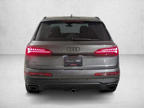 2025 Audi Q7 45 Premium Plus