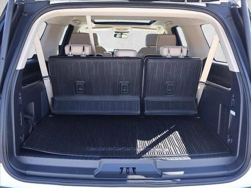 Star White Metallic Tri-Coat 2022 Ford Expedition Max Limited