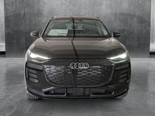 2025 Audi Q6 e-tron Premium quattro