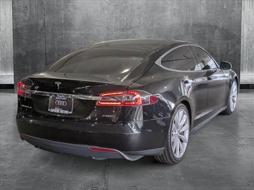2015 Tesla Model S 90D