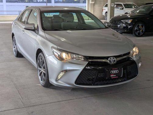 2016 Toyota Camry XSE