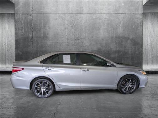 2016 Toyota Camry XSE