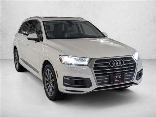 2019 Audi Q7 55 Premium Plus