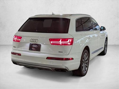 2019 Audi Q7 55 Premium Plus