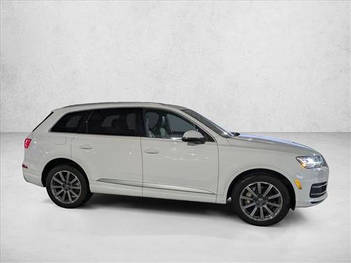 2019 Audi Q7 55 Premium Plus