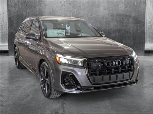 2025 Audi Q7 55 Premium Plus
