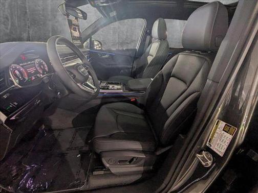 2025 Audi Q7 55 Premium Plus