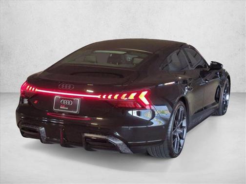 2026 Audi RS e-tron GT quattro