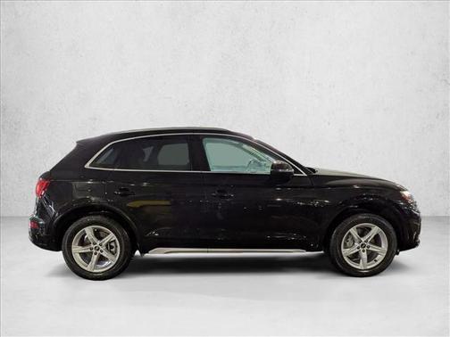 2023 Audi Q5 40 Premium