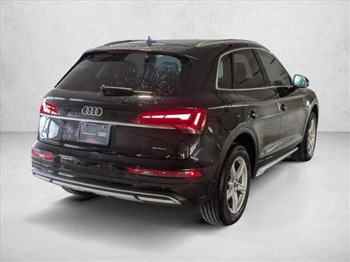 2023 Audi Q5 40 Premium