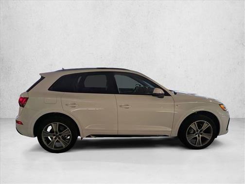 2025 Audi Q5 45 S line Premium