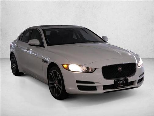 2017 Jaguar XE 35t Premium