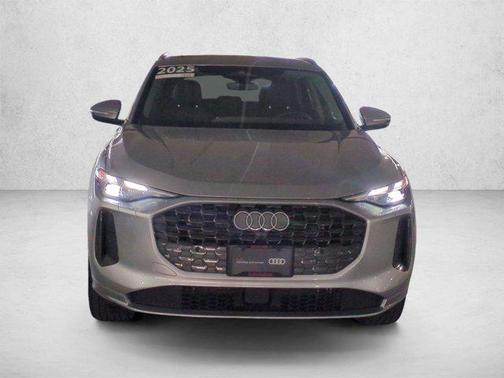 Florett Silver Metallic 2025 Audi Q5 Premium TFSI quattro S tronic