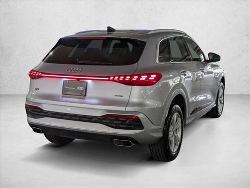 2025 Audi Q5 Premium TFSI quattro S tronic