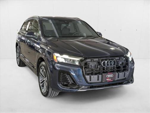 2025 Audi Q7 45 Premium Plus