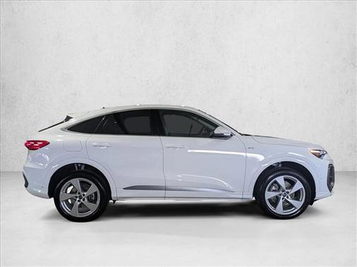 2025 Audi Q5 Premium Plus TFSI quattro S tronic