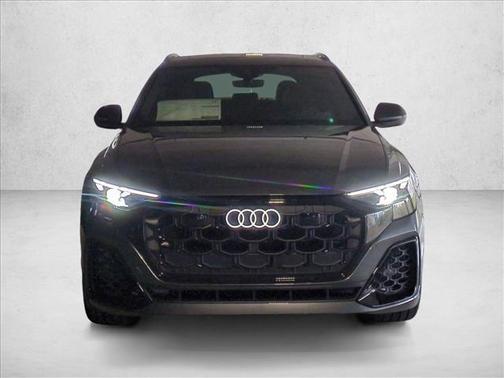 Daytona Gray Pearl Effect 2026 Audi Q8 55 Premium Plus